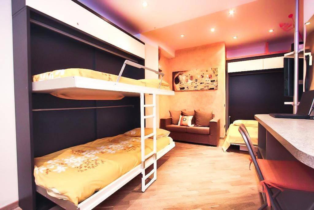 Petite Home In Rome Extérieur photo