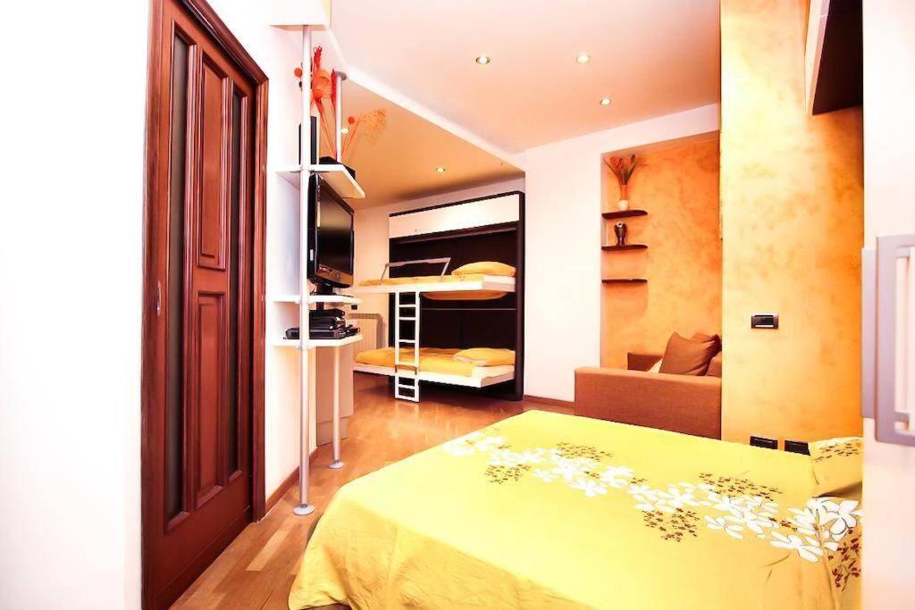 Petite Home In Rome Extérieur photo